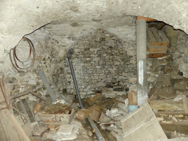 Etage de soubassement, étable-cellier. Vue de volume prise du sud.