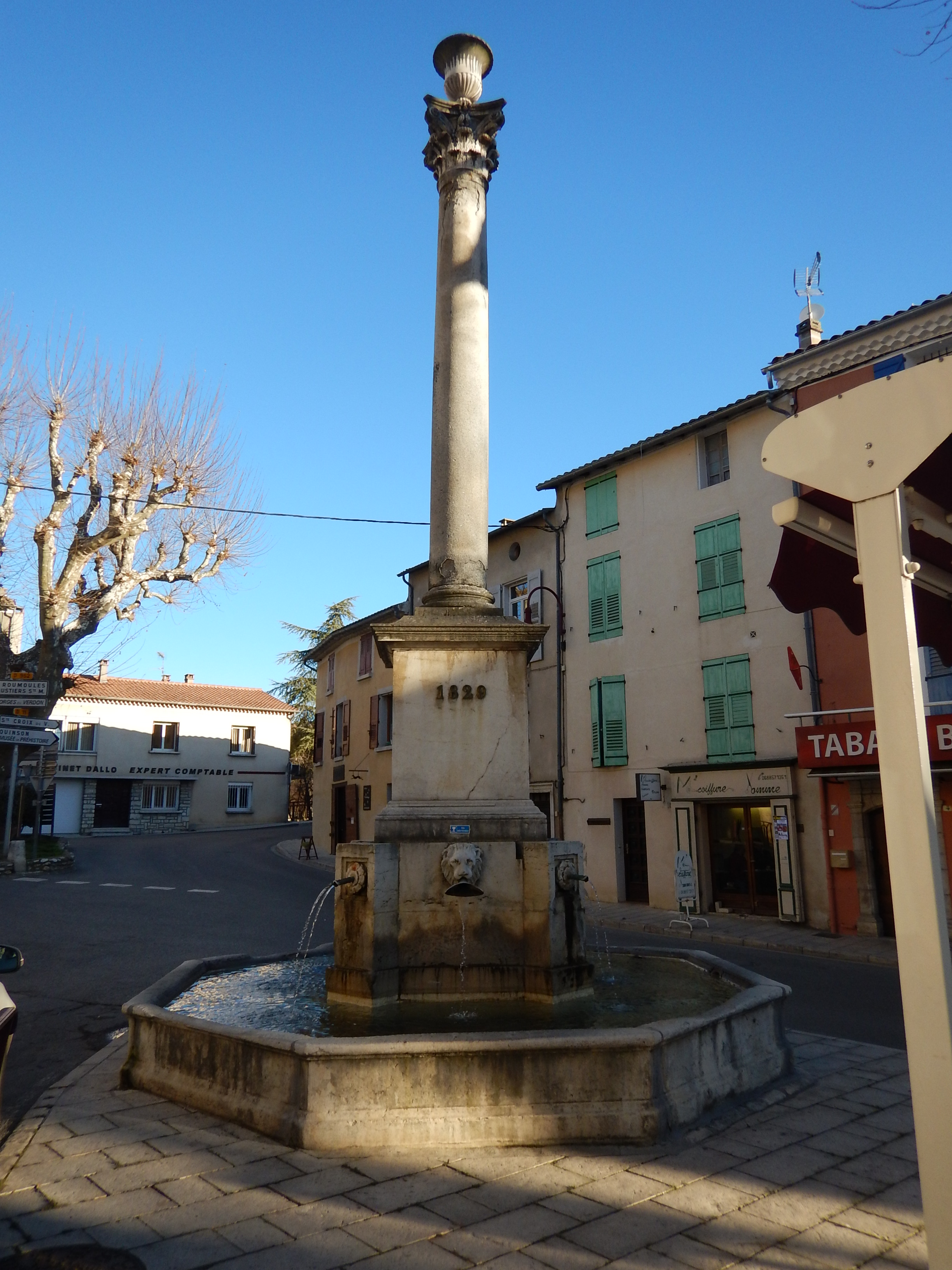 Fontaine dite fontaine de la colonne