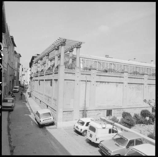 Piscine, façade antérieure ouest.