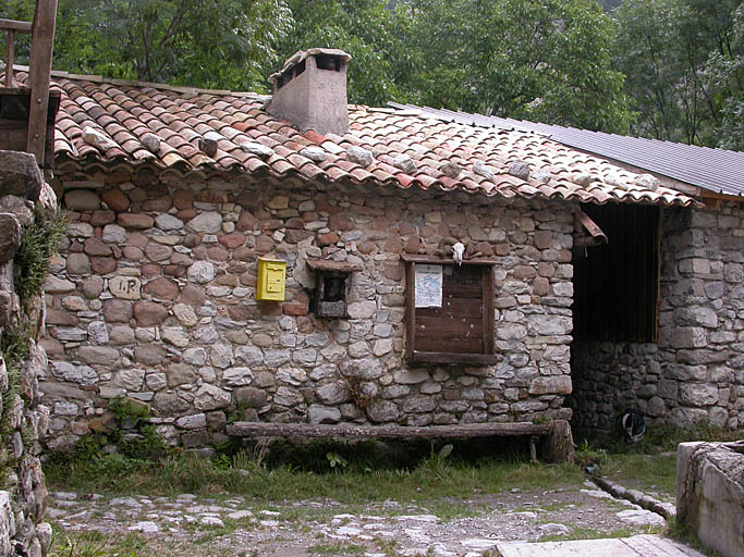 Castellet-les-Sausses, fournil du village.