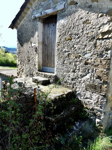 Escalier extérieur, « cabanon » au Grand Pré.